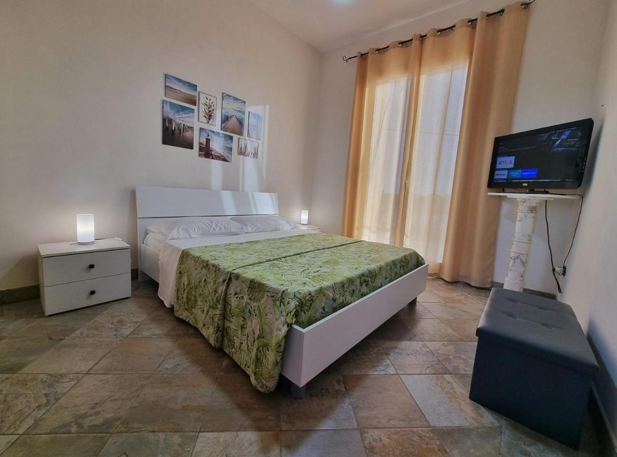 Al Vecchio Carrubo - Lovely 2-Rooms House & Patio Marsala Buitenkant foto